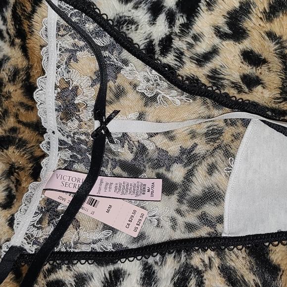 Victoria Secret Panty - Picture 6 of 10